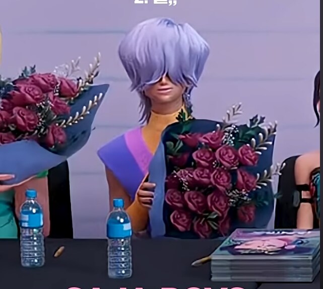 케이팝) 사자보이즈 꽃 받는 리액션 쇼츠보는데_1.png