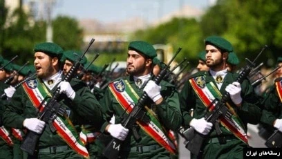 독재자들의 친위대가 항상 나라 말아먹는 1등 공신이 되었던 이유_2.webp