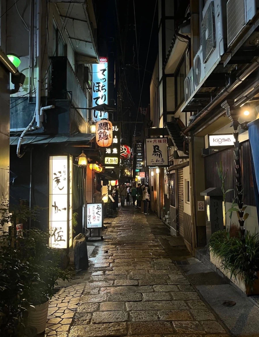 일본과 한국 길거리_2.webp