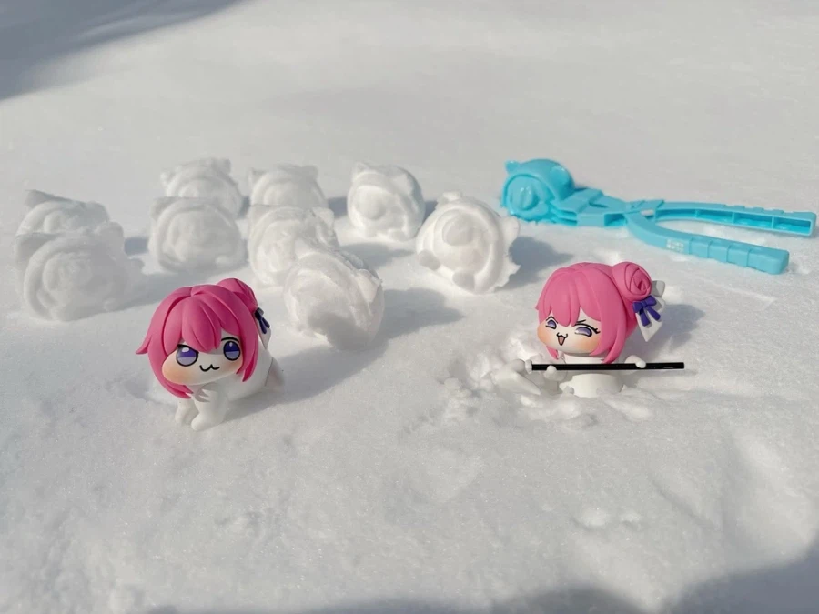 눈 청소하는 도로롱_1.webp