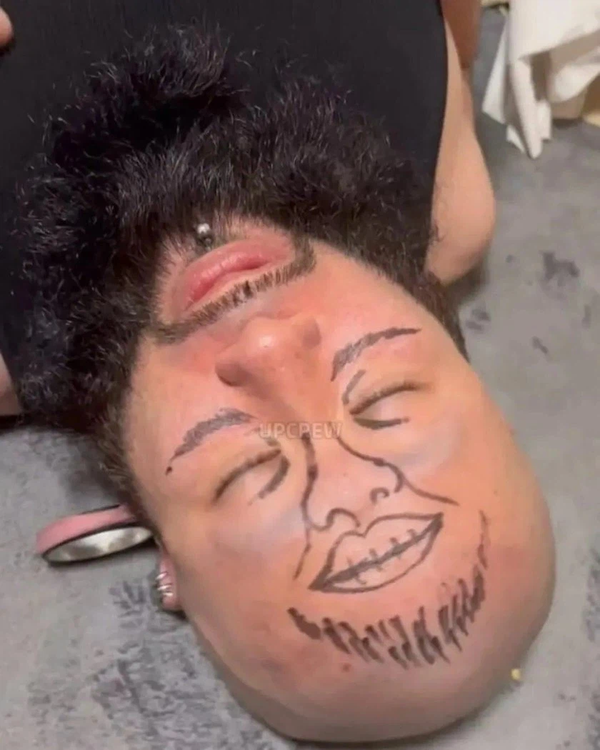 이게 그 뒤집어 보면 달라 보이는 얼굴 그림인가???_6.webp