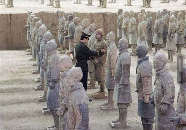 의외로 실제 살아있는 사람이었다는 병마용_2.webp