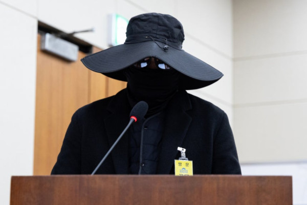 31일 서울 여의도 국회에서 열린 제430회 국회(임시회) 쿠팡 침해사고 및 개인정보 유출, 불공정 거래, 노동환경 실태 파악과 재발방지 대책 마련을 위한 연석 청문회에 참고인 신분으로 출석한 쿠팡 피해 중소상공인이